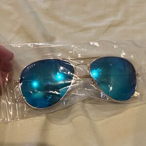 Diff Eyewear Gold Frame Aviator Sunglasses with Blue Mirrored Lenses